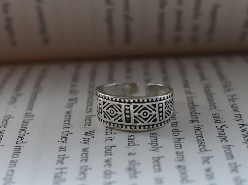 Patterned Chunky Adjustable Ring