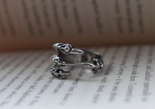 Wolf Claw Adjustable Ring