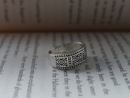Patterned Chunky Adjustable Ring