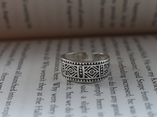 Patterned Chunky Adjustable Ring