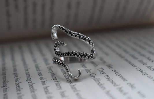 Tentacle Adjustable Ring