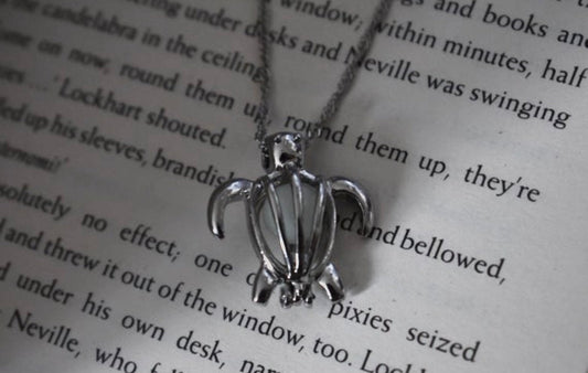 Turtle Necklace - Glow in the Dark